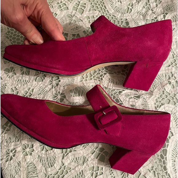 🤩 4/15Vintage Shoe: Jacqueline Ferrar Magenta 2” heel, missing tap - Picture 4 of 16